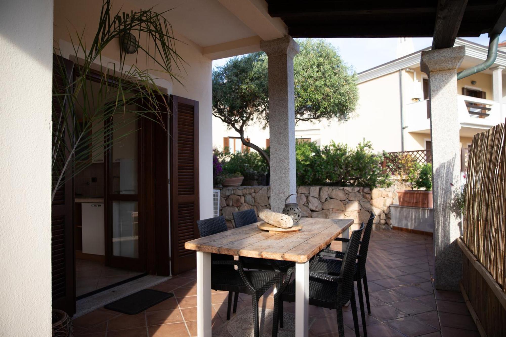 Cactus Comfort Apartment Golfo Aranci Exterior photo